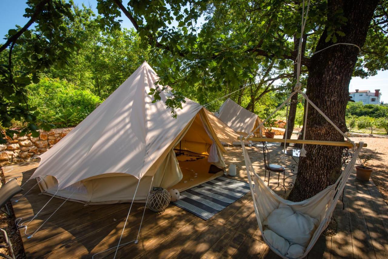 Hotel Rock Oak Glamping 3 à Imotski Extérieur photo