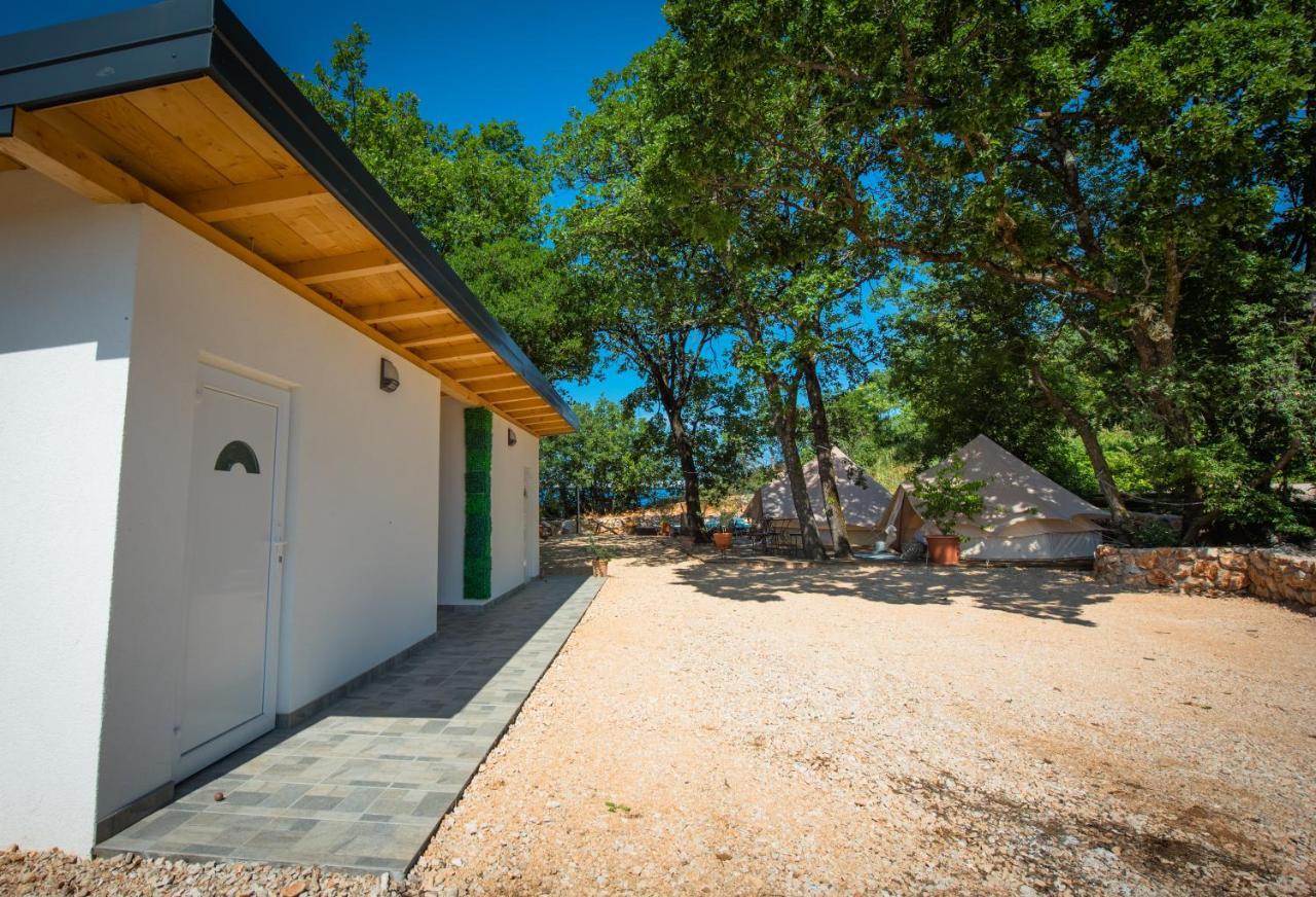 Hotel Rock Oak Glamping 3 à Imotski Extérieur photo